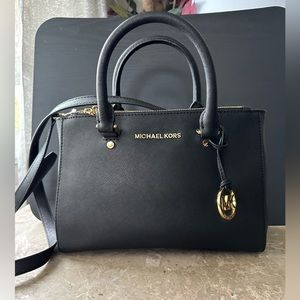 Michael Kors Cross Body Purse
